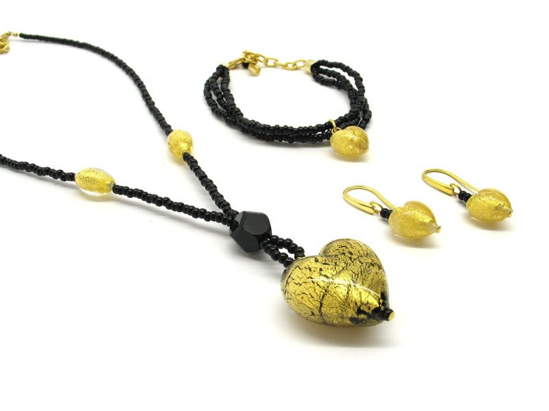 Heart shaped Murano Glass necklace , black, Giulia model - natural italian skincare www.MilanoCoronado.com