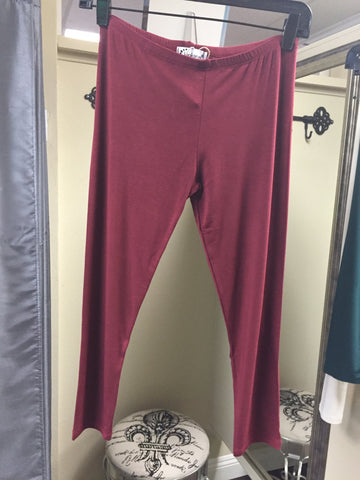 Leggings, Capri burgundy - natural italian skincare www.MilanoCoronado.com