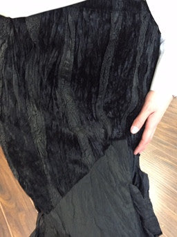 Skirt, black, long, Velvet And taffeta look - natural italian skincare www.MilanoCoronado.com