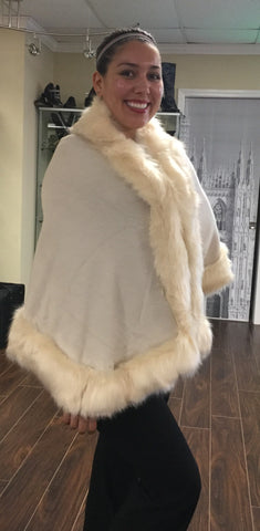 Shawl, White Eco fur - natural italian skincare www.MilanoCoronado.com