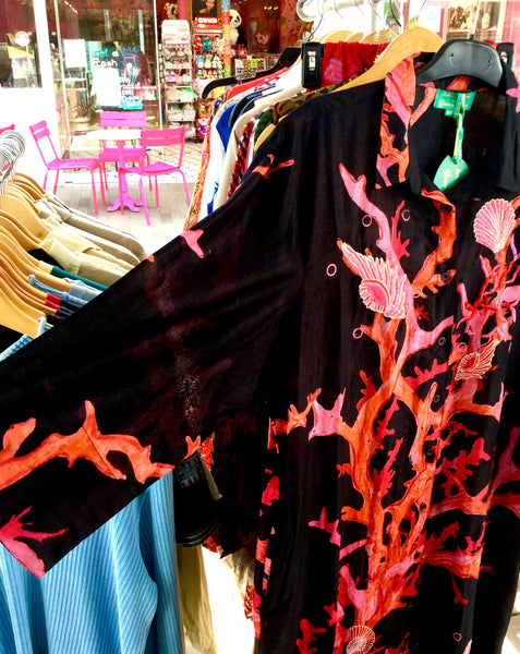 Dress, ocean pattern, black with red, pink and fuchsia print and embroideries! AS2116671 - natural italian skincare www.MilanoCoronado.com